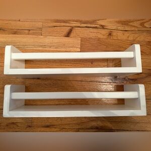 White Wooden Shelf Set